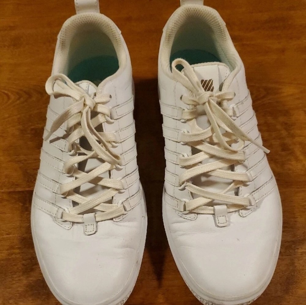 Women’s K-Swiss Tennis Shoes, White, Size 9M